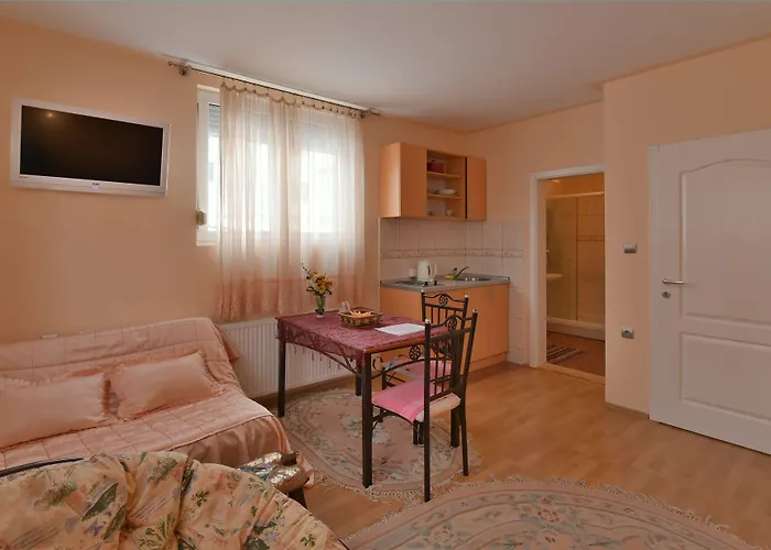 Sofija 게스트하우스 2*